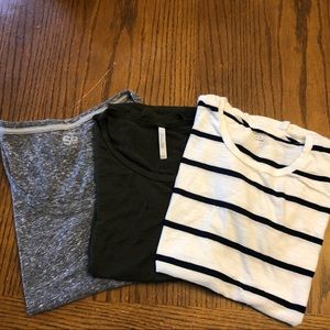 3 Super Soft Women’s Tee Shirts Size Small